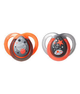 Tommee Tippee ÉJSZAKAI játszócumi 0-6 hó 2 db